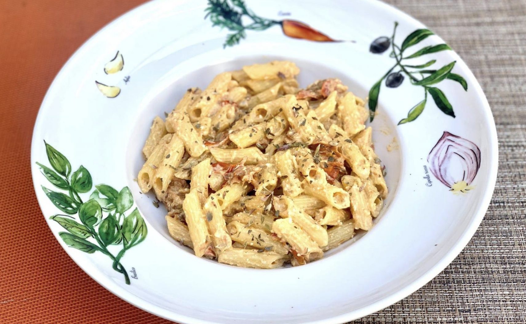 La receta más viral de TikTok: la pasta de los tres ingredientes.